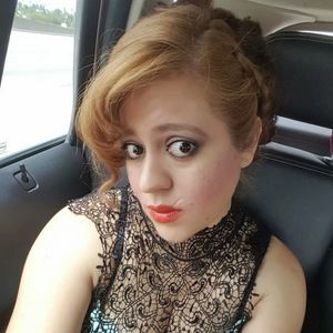 Meet your Posher, Jacqueline